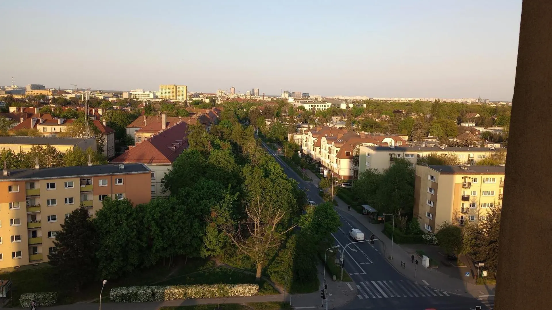 Lotnisko 24H Self Check-In Marcelinska Poznan