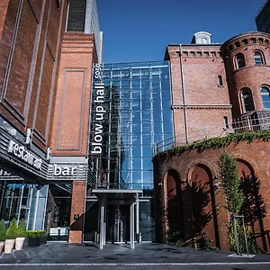 Hotel Blow Up Hall 5050, Poznan